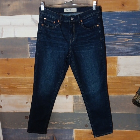 GAP Denim - Gap Best Girlfriend Cropped Jean 28